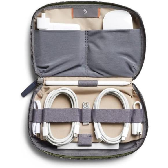 Bellroy Tech Kit (Tech Accessories Organizer Pouch, Zipper Closure Design) - Picture 3 of 6